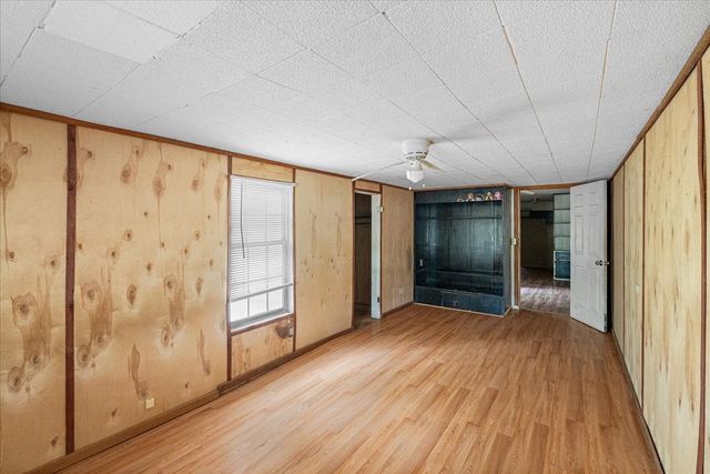 10050 W Fm 744, Barry, TX 75102