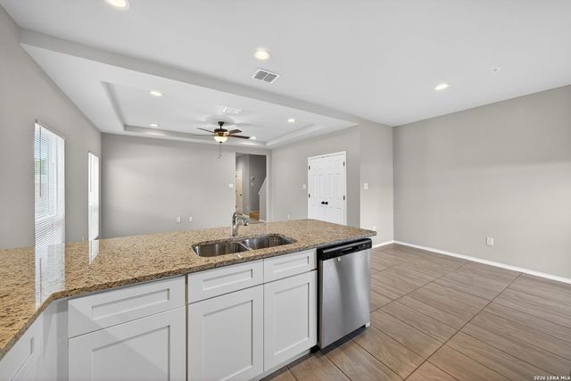 4110 Swans Lndg Unit 101, San Antonio, TX 78217