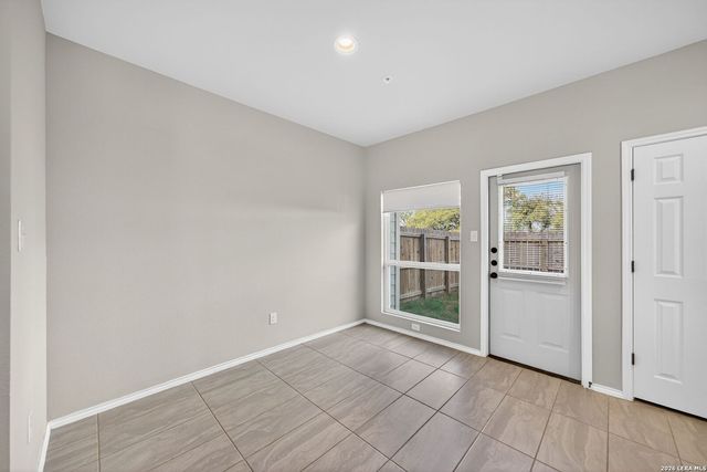 4110 Swans Lndg Unit 101, San Antonio, TX 78217