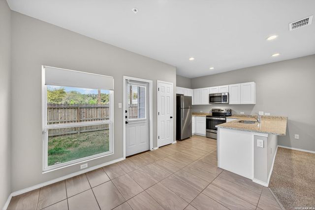 4110 Swans Lndg Unit 101, San Antonio, TX 78217