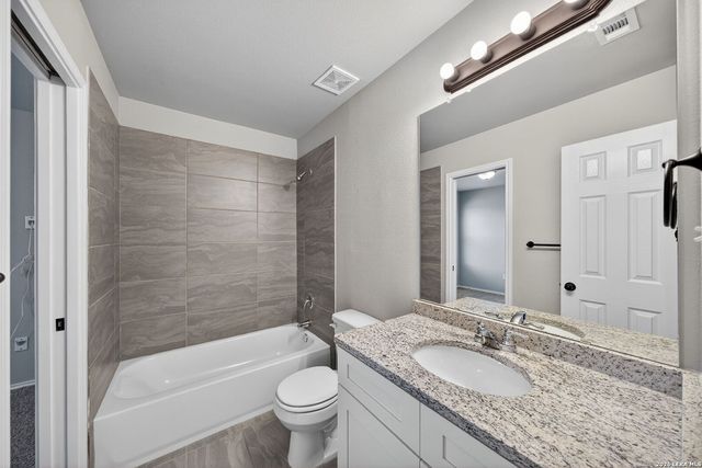 4110 Swans Lndg Unit 101, San Antonio, TX 78217