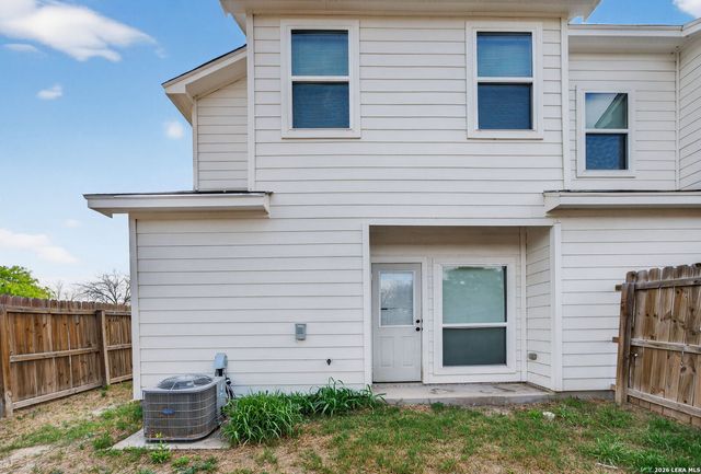 4110 Swans Lndg Unit 101, San Antonio, TX 78217