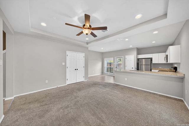 4110 Swans Lndg Unit 101, San Antonio, TX 78217