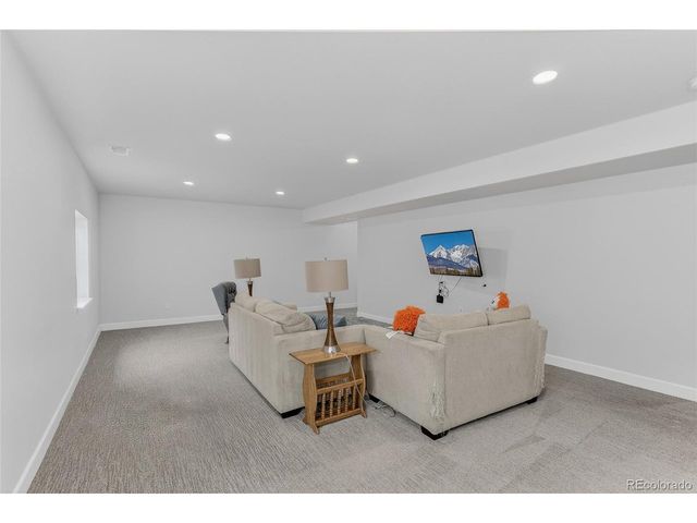 1059 Blue Bell Rd, Berthoud, CO 80513