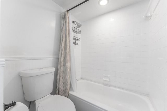 10 Royal Palm Way 203, Boca Raton, FL 33432