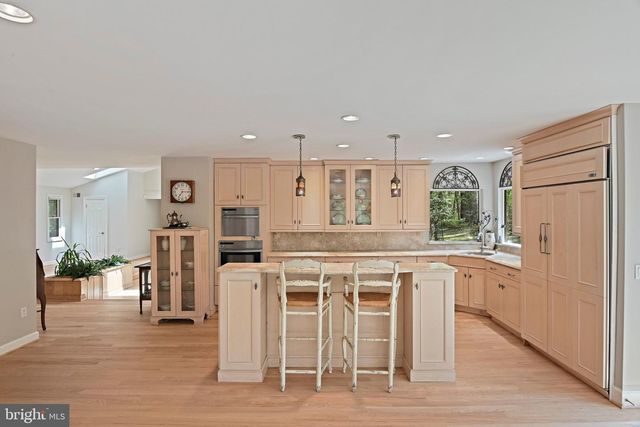 951 CAPTAIN HICKORY DR, Great Falls, VA 22066