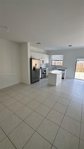 11846 SW 246 Ln 11846, Homestead, FL 33032