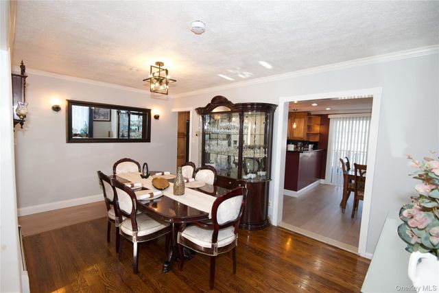 528 14th Street, West Babylon, NY 11704