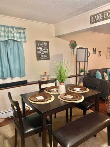 528 14th Street, West Babylon, NY 11704