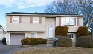 528 14th Street, West Babylon, NY 11704