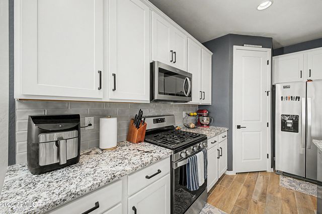 11405 E ULYSSES Avenue, Mesa, AZ 85212