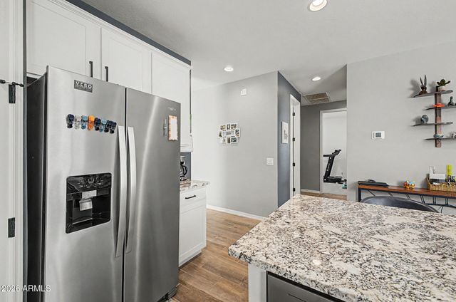 11405 E ULYSSES Avenue, Mesa, AZ 85212