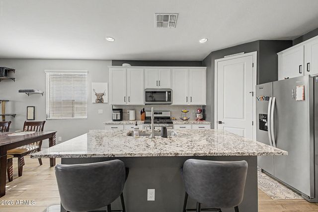 11405 E ULYSSES Avenue, Mesa, AZ 85212
