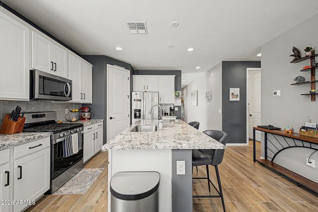 11405 E ULYSSES Avenue, Mesa, AZ 85212