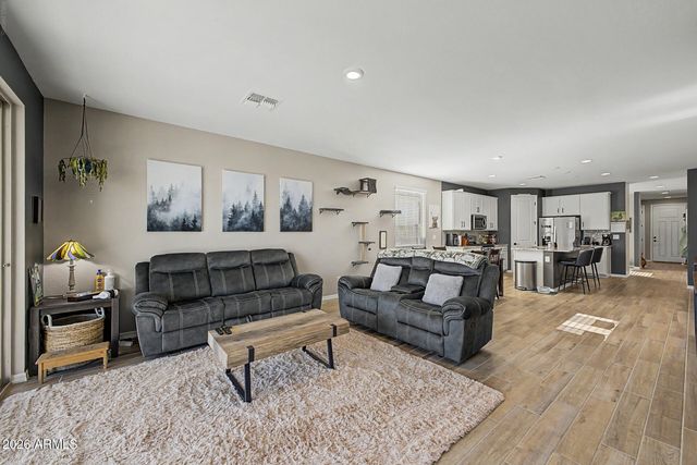 11405 E ULYSSES Avenue, Mesa, AZ 85212