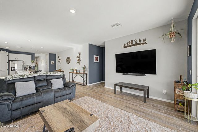 11405 E ULYSSES Avenue, Mesa, AZ 85212
