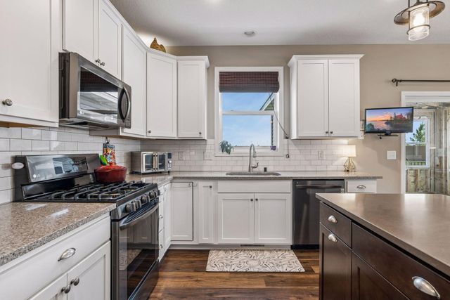4367 Parkview Circle, Anoka, MN 55303