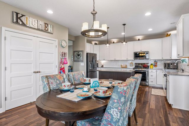 4367 Parkview Circle, Anoka, MN 55303