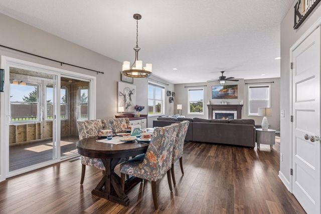 4367 Parkview Circle, Anoka, MN 55303