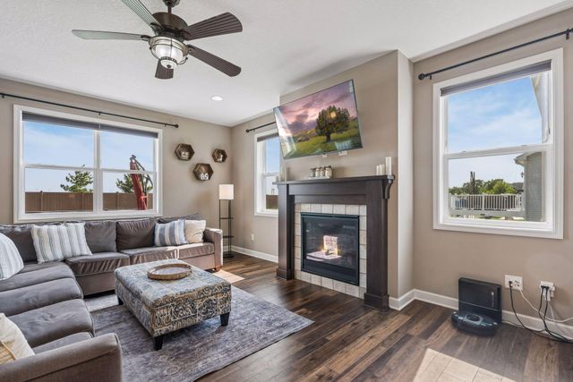4367 Parkview Circle, Anoka, MN 55303