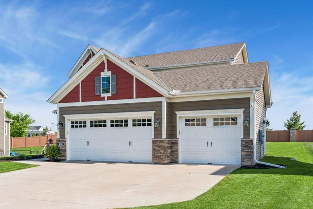 4367 Parkview Circle, Anoka, MN 55303
