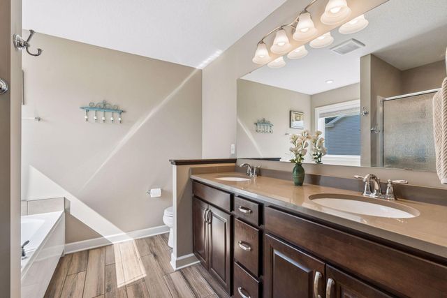 4367 Parkview Circle, Anoka, MN 55303