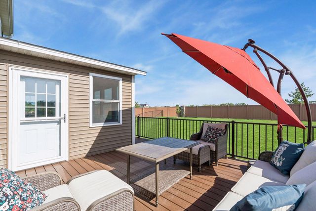 4367 Parkview Circle, Anoka, MN 55303