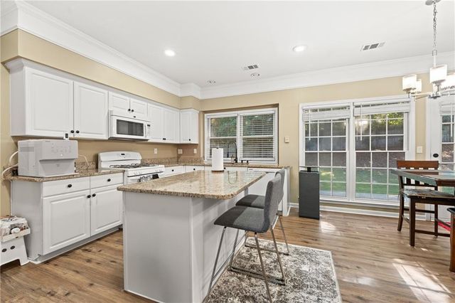 6605 Stapleford Lane, Duluth, GA 30097