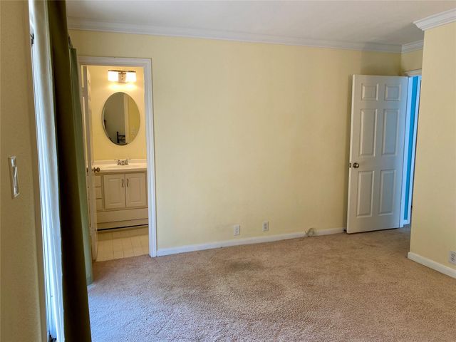 2478 Bering Drive, Houston, TX 77057