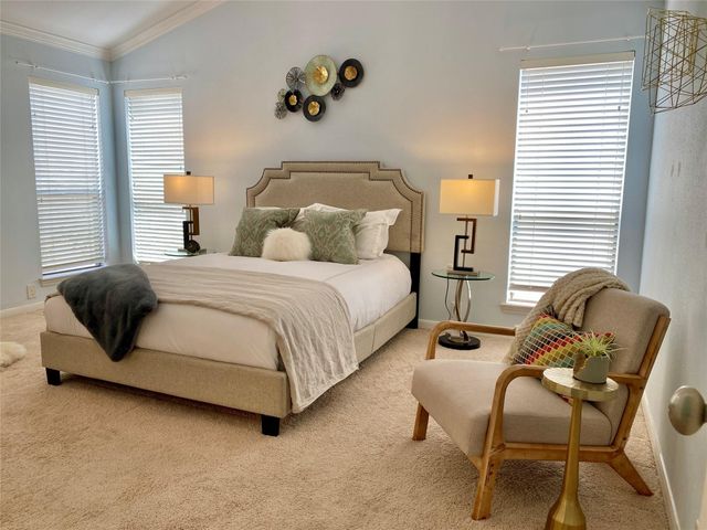 2478 Bering Drive, Houston, TX 77057