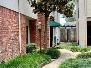 2478 Bering Drive, Houston, TX 77057