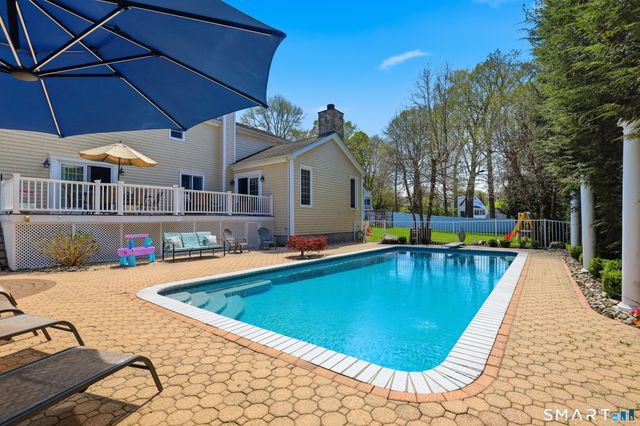 33 Club Circle, Stamford, CT 06905
