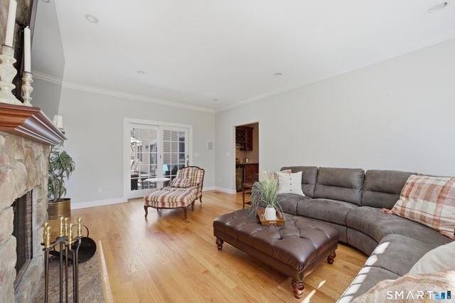 33 Club Circle, Stamford, CT 06905