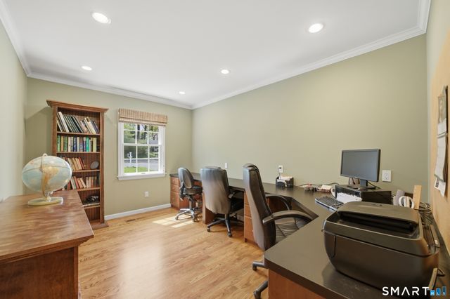 33 Club Circle, Stamford, CT 06905