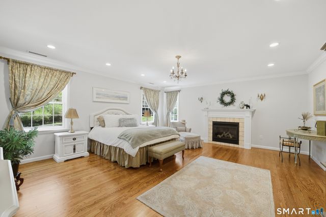 33 Club Circle, Stamford, CT 06905