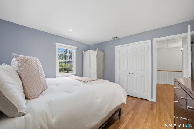 33 Club Circle, Stamford, CT 06905