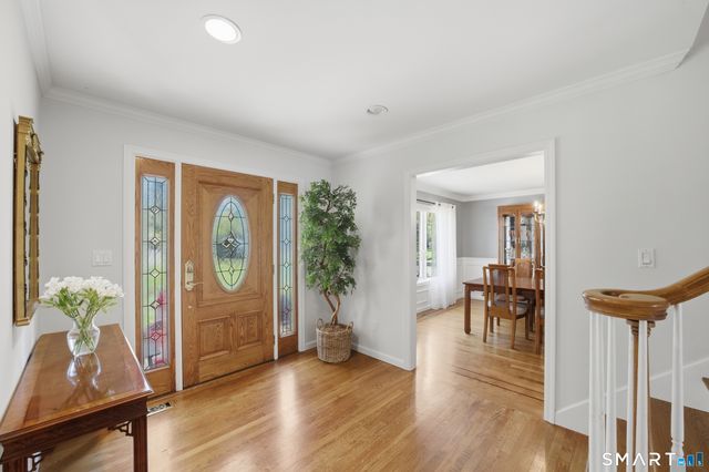 33 Club Circle, Stamford, CT 06905