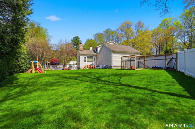 33 Club Circle, Stamford, CT 06905