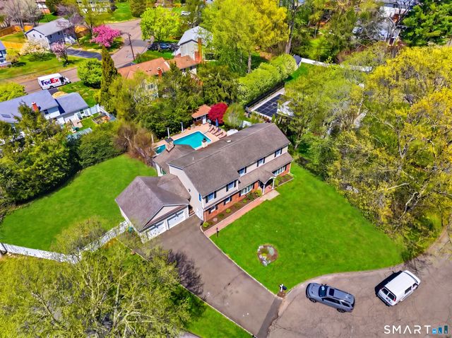 33 Club Circle, Stamford, CT 06905