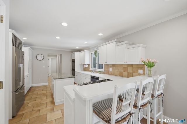 33 Club Circle, Stamford, CT 06905