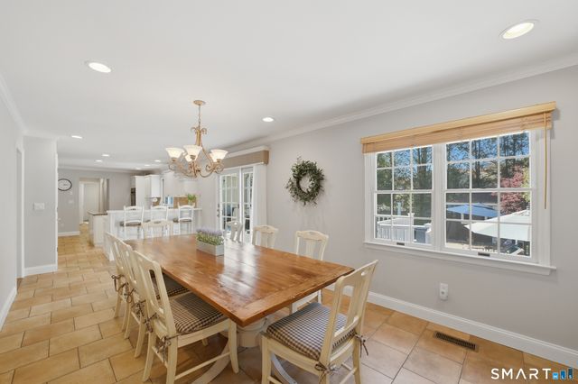 33 Club Circle, Stamford, CT 06905