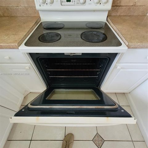 1370 NE 119th Street 137015, Miami, FL 33161