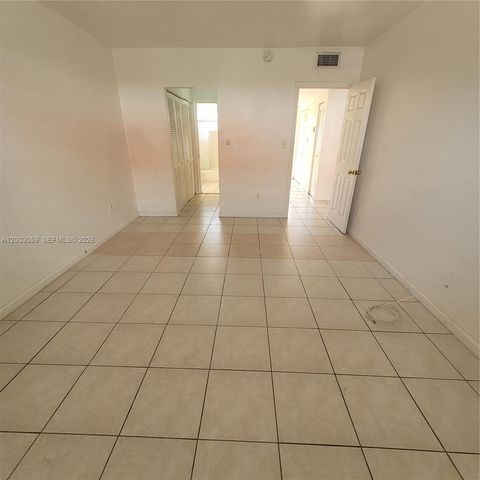 1370 NE 119th Street 137015, Miami, FL 33161