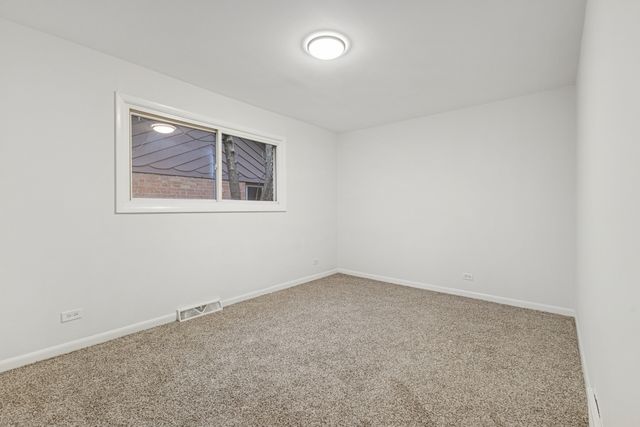 468 Joyce Court, South Holland, IL 60473