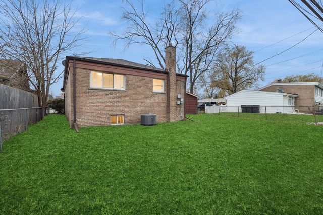 468 Joyce Court, South Holland, IL 60473