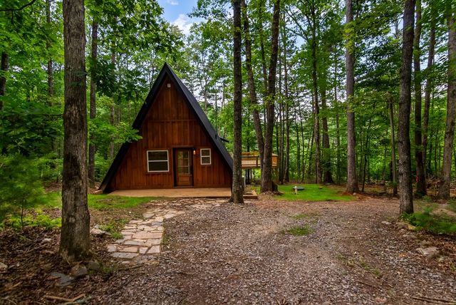 3 Mountain Lake Drive, Blue Ridge, GA 30513