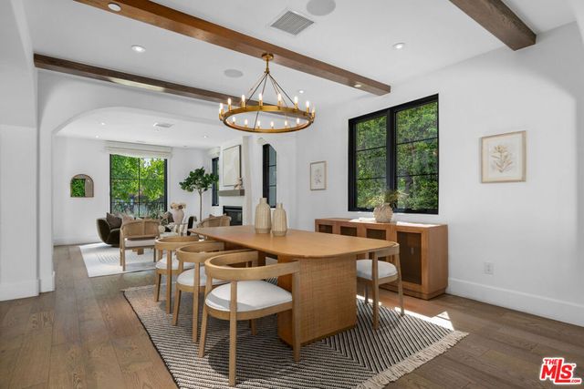 635 Seward Street, Los Angeles, CA 90004