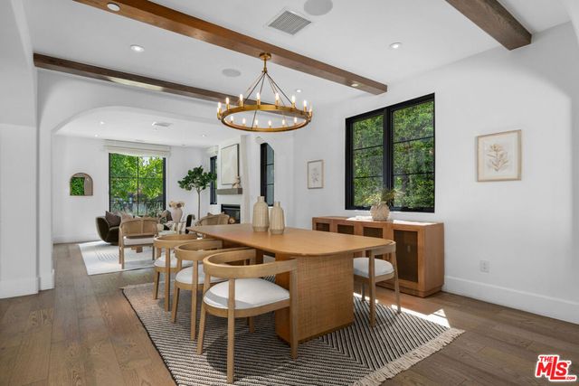 635 Seward Street, Los Angeles, CA 90004