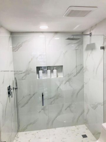 1750 N Bayshore Dr 2302, Miami, FL 33132