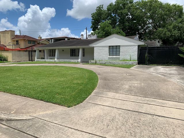 3764 Gramercy Street, Houston, TX 77025